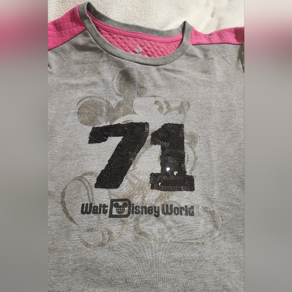 Disney Parks Sequin Mickey 71 Long Sleeve Crewneck shirt size Large - Picture 8 of 8